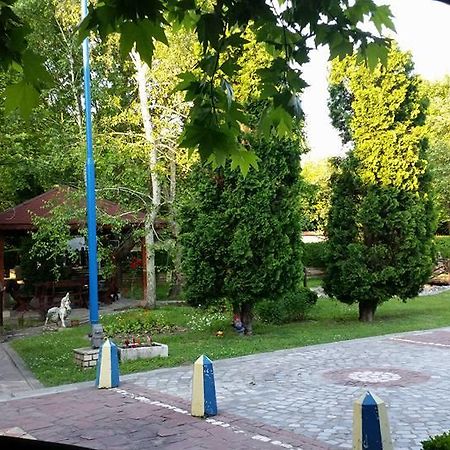 Motel Paradise Oryakhovo Eksteriør bilde